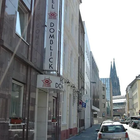 Domblick Garni Otel 3*