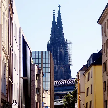 Szálloda Domblick Garni Köln