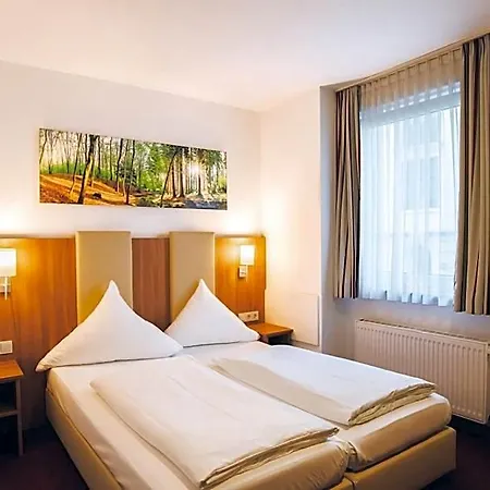 Domblick Garni 3* Kolín nad Rýnem