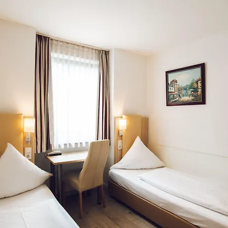 Domblick Garni Hotel 3*