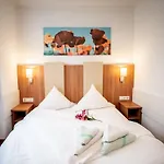 Domblick Garni 3* Kolín nad Rýnem