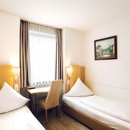 Domblick Garni 3* Colonia
