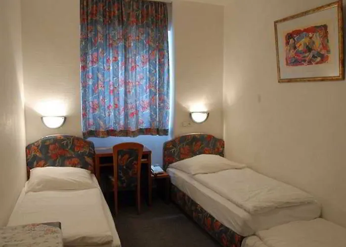 Domblick Garni Hotel